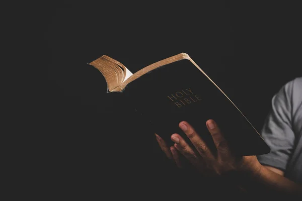 Close Christian Woman Hand Holding Holy Bible Pray Worship Thank — Stockfoto