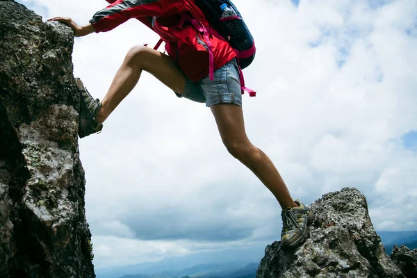 Young Person Hiking Female Standing Top Rock Backpack Woman Looking — 스톡 사진