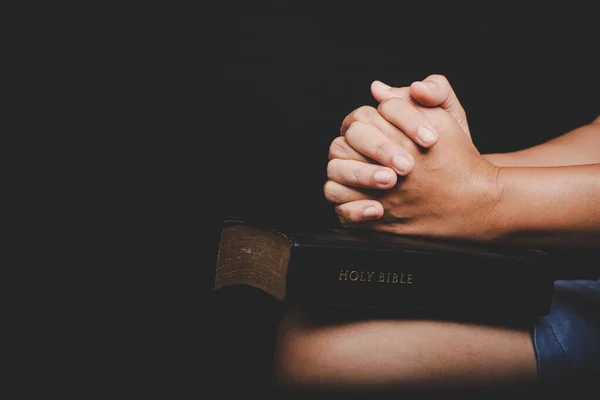 Close Christian Woman Hand Holy Bible Pray Worship Thank God — Stock Photo, Image