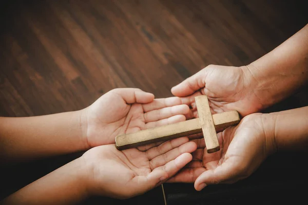 Cross Hand Prayer God Dark Church Concept Faith Spirituality Religion — Zdjęcie stockowe