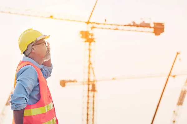 Surveyor Large Building Engineer Technician Business Team Discuss Plan New — Stock Photo, Image