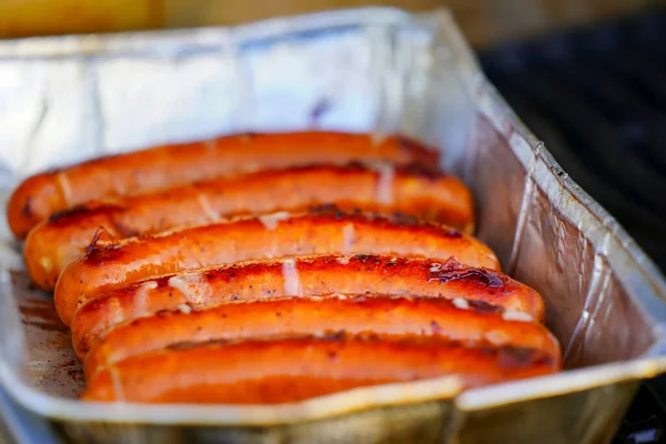 Verbrande Sappige Worstenbarbecue Sizzle Salt Black Peppers Lunch Bbq Grilled — Stockfoto