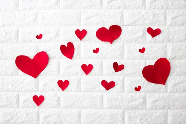 Маленькі Червоні Паперові Серця Білому Тлі Концепція Любові — стокове фото
