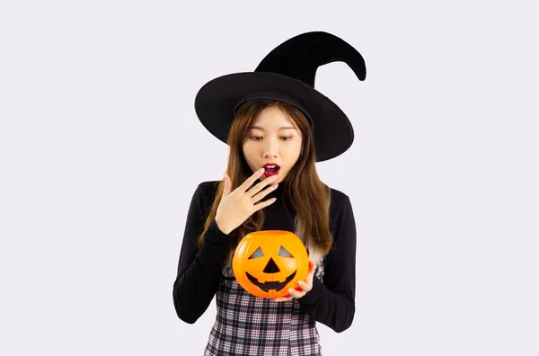 Young Asian Pretty Woman Black Halloween Costume Wearing Witch Hat — Foto Stock