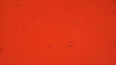 Ağır çekimde yağ kabarcıkları, gradyan aydınlatma, makro