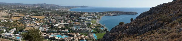 Foto Panorama Magnífico Paisaje Con Una Mirada Mar Mediterráneo Arquitectura —  Fotos de Stock