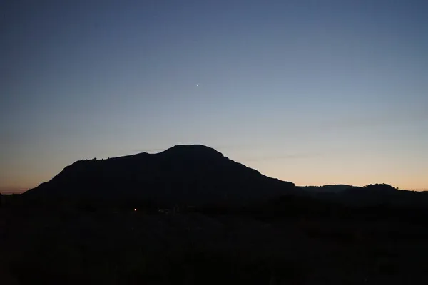 Bela Paisagem Montanhosa Pôr Sol Aldeia Kolympia Rodes Grécia — Fotografia de Stock