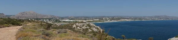 Foto Panorama Hermoso Paisaje Mediterráneo Con Flag Hill Kolympia Rodas —  Fotos de Stock