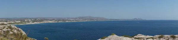 Foto Panorama Hermoso Paisaje Mediterráneo Con Flag Hill Kolympia Rodas —  Fotos de Stock