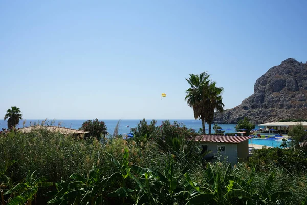 Akdeniz Parasailing Parasailing Paraşüt Kanadını Andıran Paraşüt Kanadına Benzeyen Bir — Stok fotoğraf