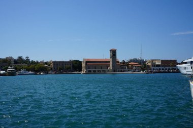 Yunanistan 'ın Rodos kentindeki Duyuru Kilisesi' nin Çan Kulesi manzarası 