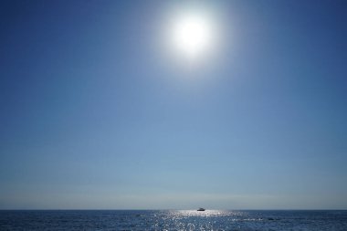 Eylül 'de deniz ve güneş. Kolimpia, Rodos, Yunanistan  