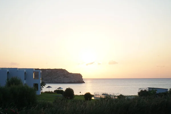 Wschód Słońca Nad Morzem Wybrzeży Miejscowości Kolimpia Rodos Grecja — Zdjęcie stockowe