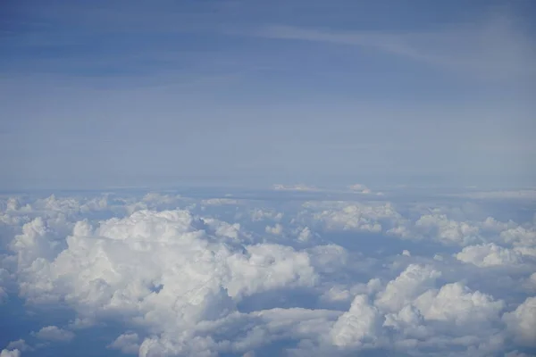 Una Vista Impresionante Las Nubes Europa Desde Ventana Del Avión —  Fotos de Stock