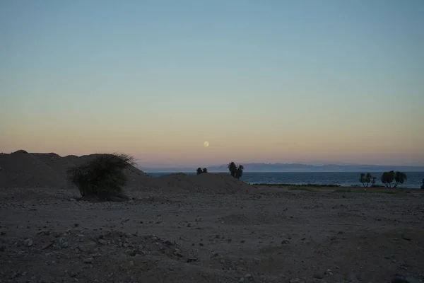 Φεγγάρι Πάνω Από Τον Κόλπο Της Άκαμπα Στην Ερυθρά Θάλασσα — Φωτογραφία Αρχείου