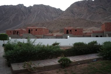 Modern binalar eğlence için yapım aşamasında. Dahab, Güney Sina Valiliği, Mısır 