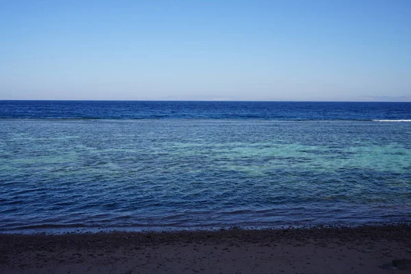 Stilla Kustvågor Röda Havet Akababukten Dahab Södra Sinai Governorate Egypten — Stockfoto