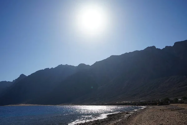 Sol Brilha Sobre Montanha Dahab Sul Sinai Governorate Egito — Fotografia de Stock