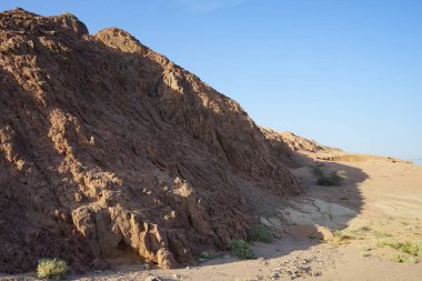 Malakot Dağı vahası civarındaki güzel dağ manzarası, Wadi Gnai, Dahab, Güney Sina Valiliği, Mısır  