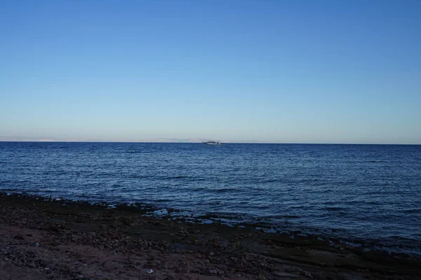 Een Schip Aan Rode Zee Golf Van Akaba Dahab Gouvernement — Stockfoto