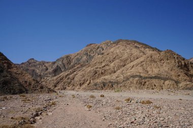 Malakot Dağı vahası civarındaki güzel dağ manzarası, Wadi Gnai, Dahab, Güney Sina Valiliği, Mısır