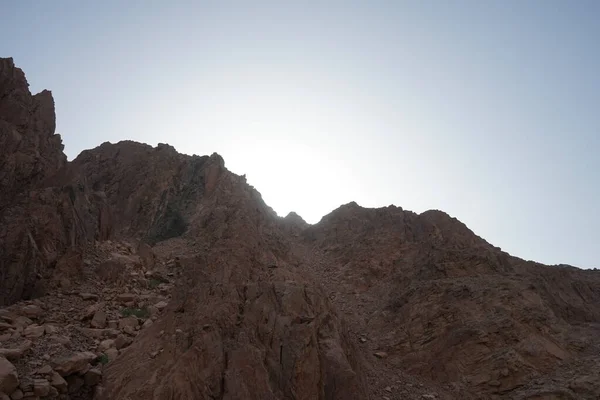 Malakot Dağı Vahasındaki Turist Rotasındaki Muhteşem Dağ Manzarasının Üzerinde Güneş — Stok fotoğraf
