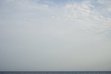 Akabe Körfezi 'ndeki Kızıl Deniz' in muhteşem deniz manzarası. Dahab, Güney Sina Valiliği, Mısır  