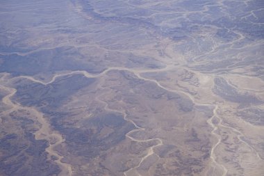 Sinai 'nin uçak manzarası. Sina Yarımadası ya da kısaca Sina Yarımadası, Mısır 'da, Asya' da bulunan tek yarımadadır. Mısır 