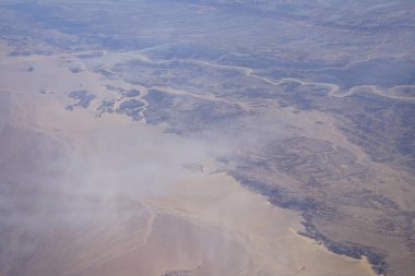 Sinai 'nin uçak manzarası. Sina Yarımadası ya da kısaca Sina Yarımadası, Mısır 'da, Asya' da bulunan tek yarımadadır. Mısır 