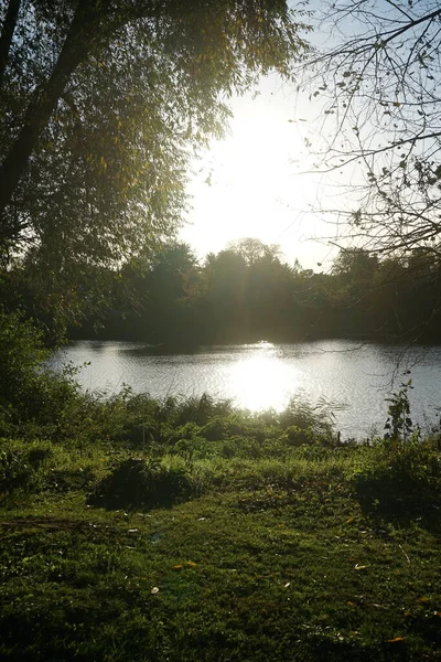 Magnífica Paisagem Com Lago Wuhlesee Pôr Sol Outubro Marzahn Hellersdorf — Fotografia de Stock