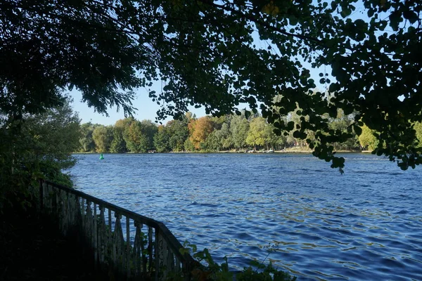 View River Spree Green Banks Embankment Berlin Germany — 스톡 사진