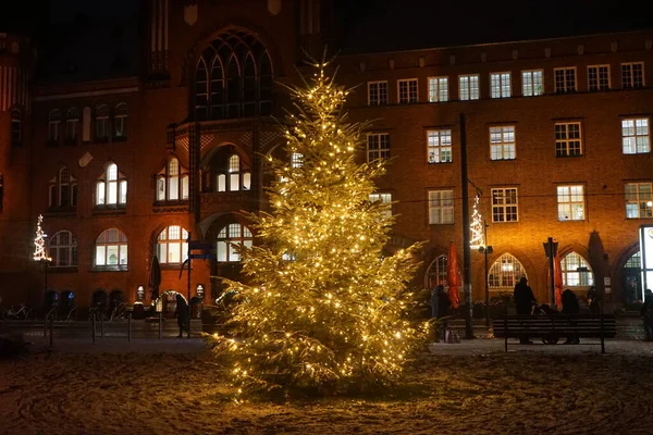 Lit Christmas Tree Background Koepenick Town Hall Evening Berlin Germany — Stock Photo, Image