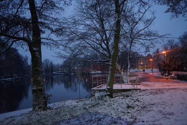 Snowy Banks River Spree Evening December Berlin Germany — Stock Photo, Image