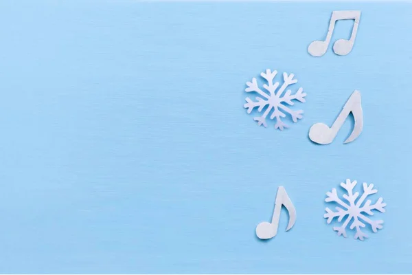 Samenstelling Met Notities Kerstversieringen Blauwe Achtergrond Kerst Muziek Concept Plat — Stockfoto