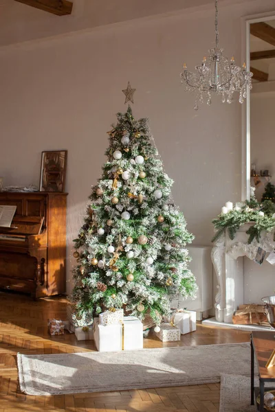 Interior de Natal em estilo retro. — Fotografia de Stock