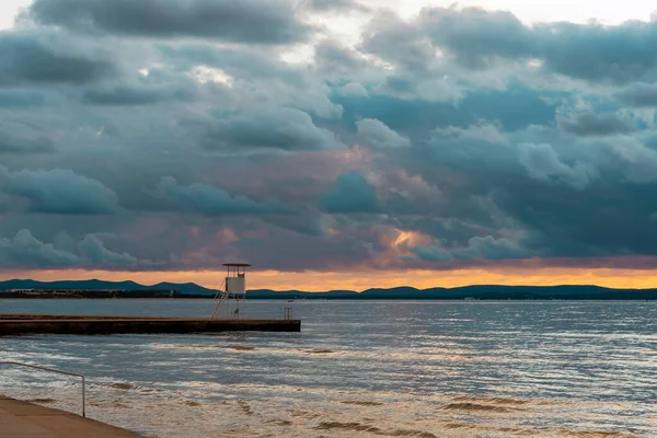 Picturesque Sunset Sea Lifeguard Observation Tower Pier — Stockfoto