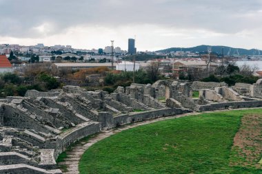 Split yakınlarındaki Antik Roma Salona (Solin) kalıntıları. Dalamatia, Hırvatistan.