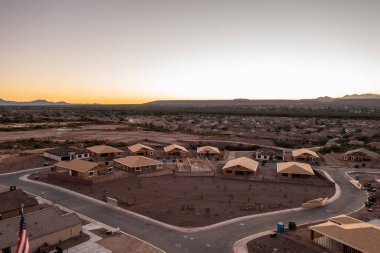 Güney Arizona 'nın kırsal kesimlerinde model evler, insansız hava araçları..