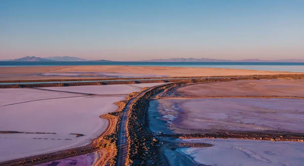 Pink Salt Lake Utah, aerial —  Fotos de Stock