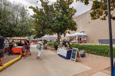 July 20, 2022, Green Valley, Arizona. Weekly heirloom farmers market in Green Valley, Arizona. Authentic artisan crafts. 