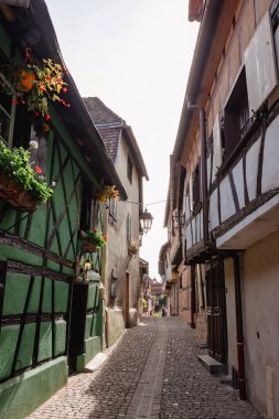10 Ekim 2017, Equisheim, Fransa. Alsace 'de güzel mimarisi olan eski evler.. 