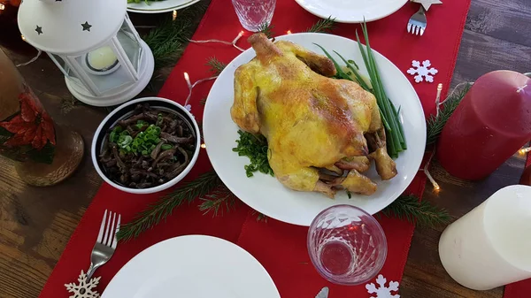 Julmiddag Med Familjen Kalkon Anka Eller Gås Bordet Ovanifrån Servering — Stockfoto