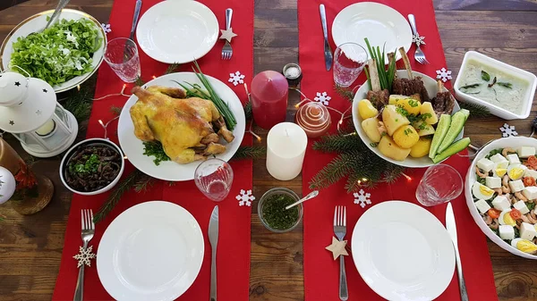 Cena Natale Con Famiglia Tacchino Sul Tavolo Vista Dall Alto — Foto Stock