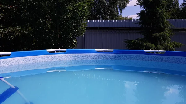 Rond Frame Zwembad Met Schoon Water Vakantie Het Dorp — Stockfoto