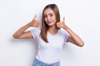 Genç Asyalı güzel bir kadın. Beyaz arka planda izole edilmiş işaret parmağı var.