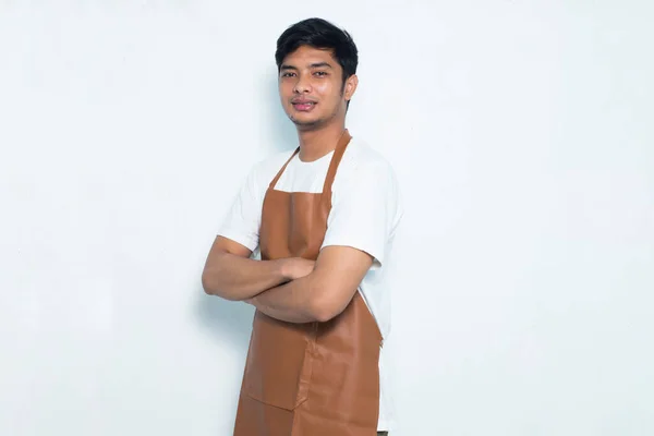 Portrét Šťastný Mladý Asijský Muž Barista Servírka Izolované Bílém Pozadí — Stock fotografie