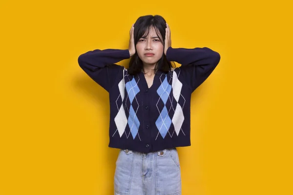 Young Asian Beautiful Woman Covering Both Ears Hands Isolated Yellow — Φωτογραφία Αρχείου