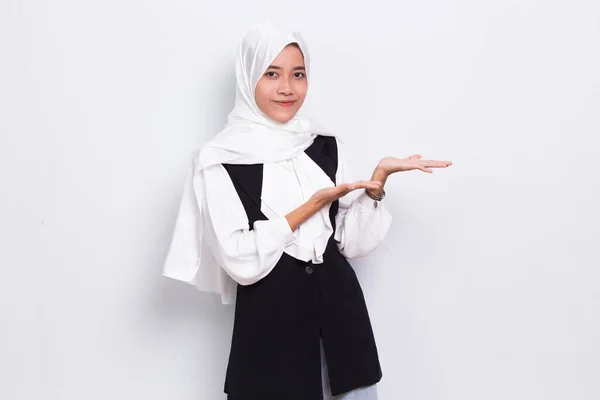Happy Young Asian Muslim Business Woman Pointing Fingers Different Directions — Fotografia de Stock