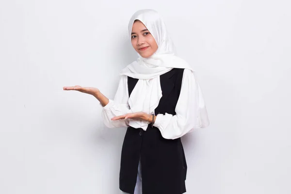 Happy Young Asian Muslim Business Woman Pointing Fingers Different Directions — Fotografia de Stock