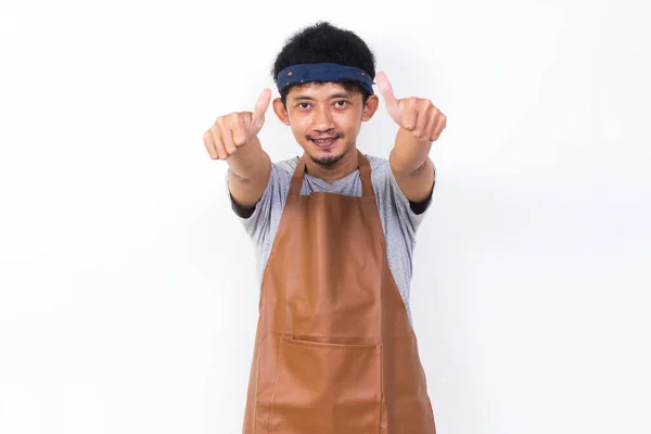 Funny Apron Man Smiling Happy Sign Gesture Tumb Isolated White — Photo